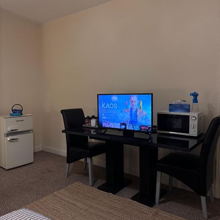 House In Antrim Road Hotel Белфаст Екстериор снимка