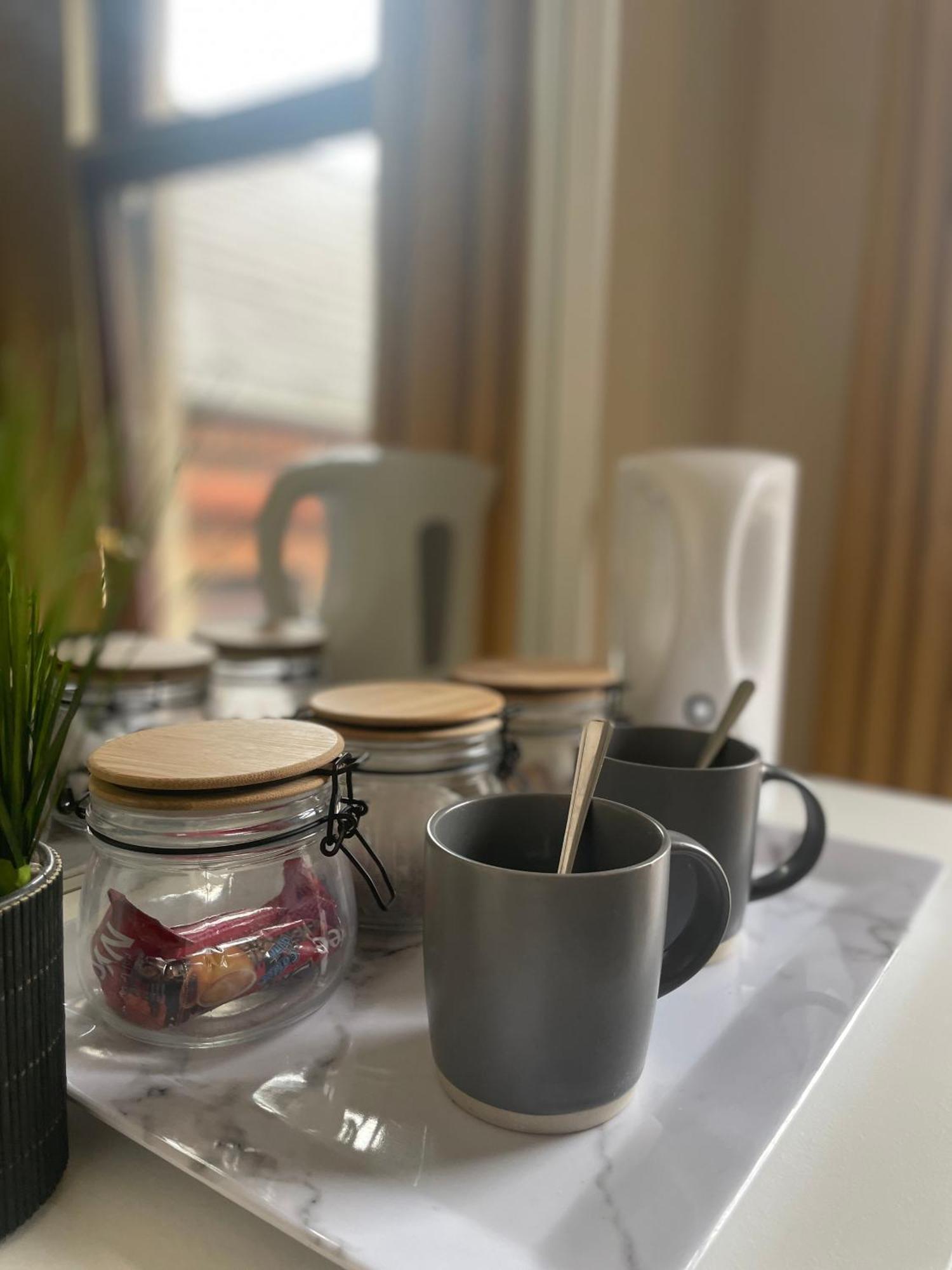 House In Antrim Road Hotel Белфаст Екстериор снимка