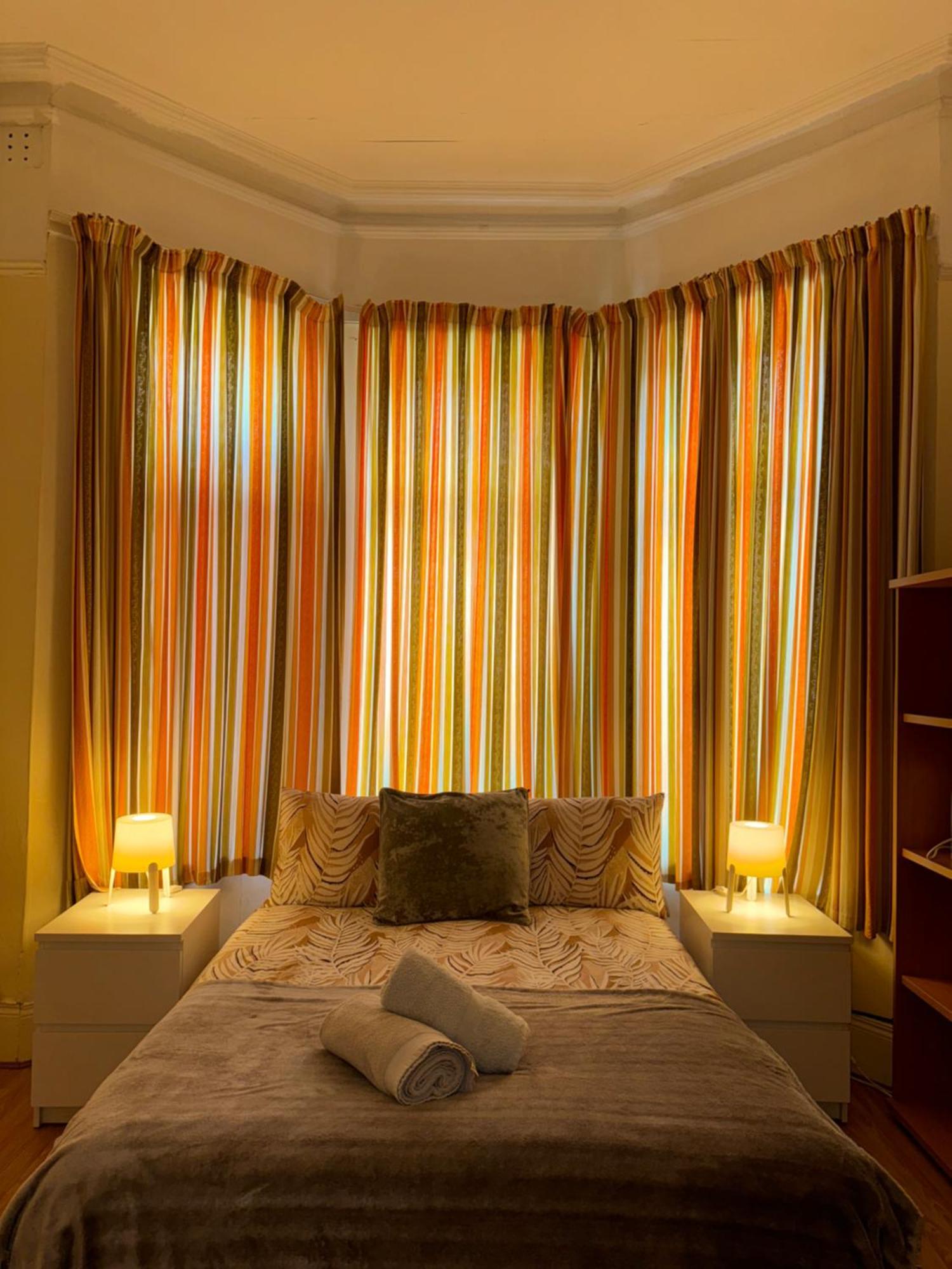 House In Antrim Road Hotel Белфаст Екстериор снимка